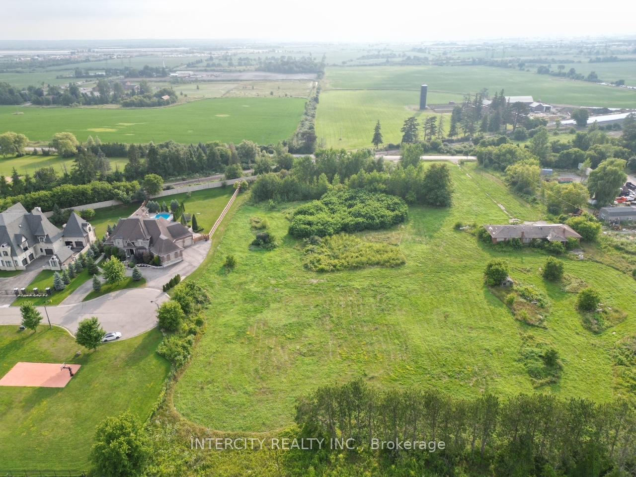 nahphoto.jpg|845\N12038845_1.jpg|/propertyphotos/845/N12038845_1.jpg