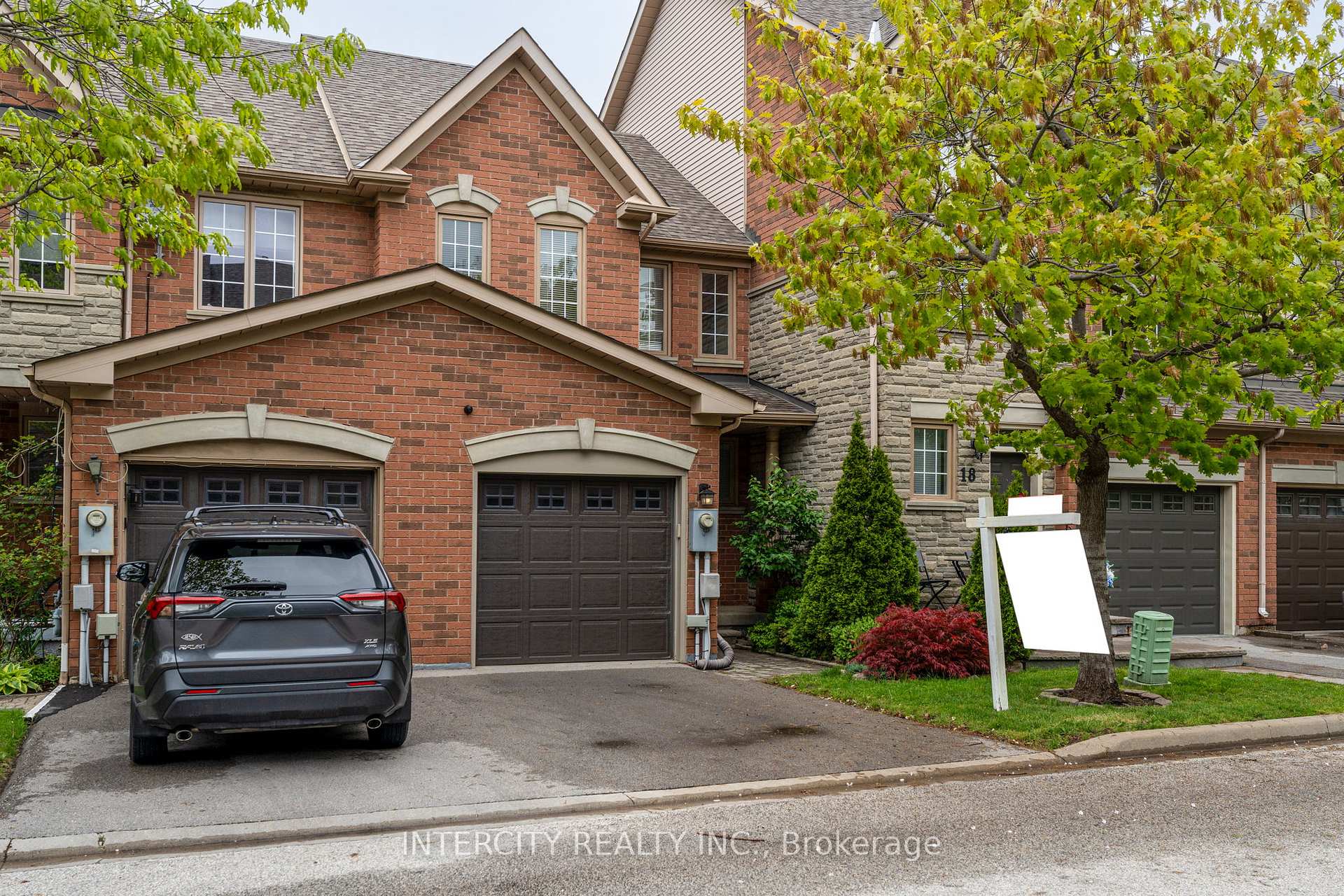 nahphoto.jpg|993\N12168993_1.jpg|/propertyphotos/993/N12168993_1.jpg